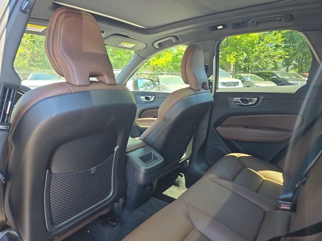 Used 2023 Volvo XC60 B5 Plus w/ Protection Package Premier FWD image 39