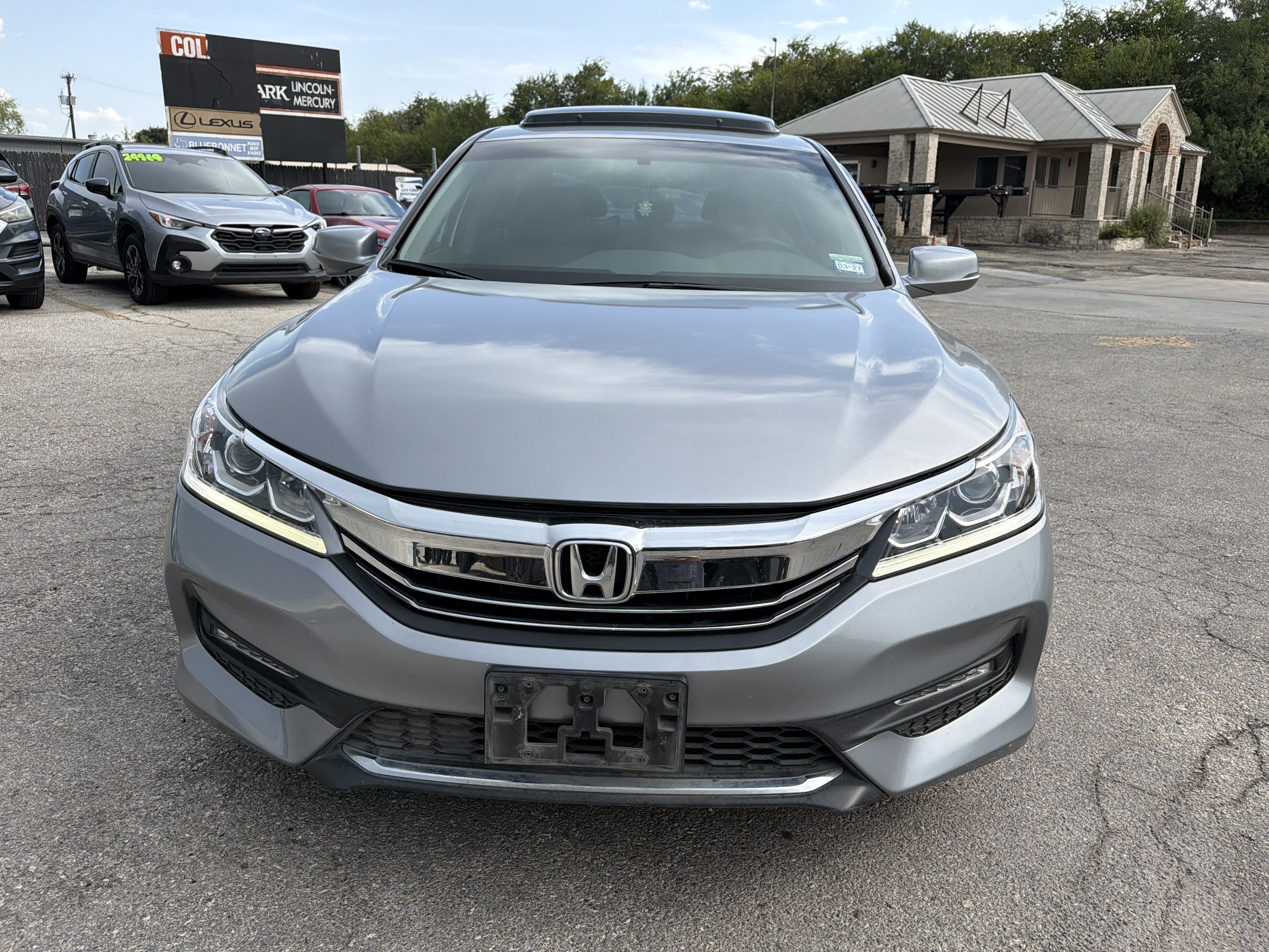 Used 2017 Honda Accord EX-L image 8
