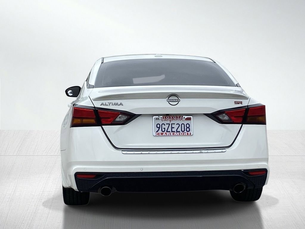 Used 2023 Nissan Altima 2.5 SR w/ SR Premium Package FWD image 6