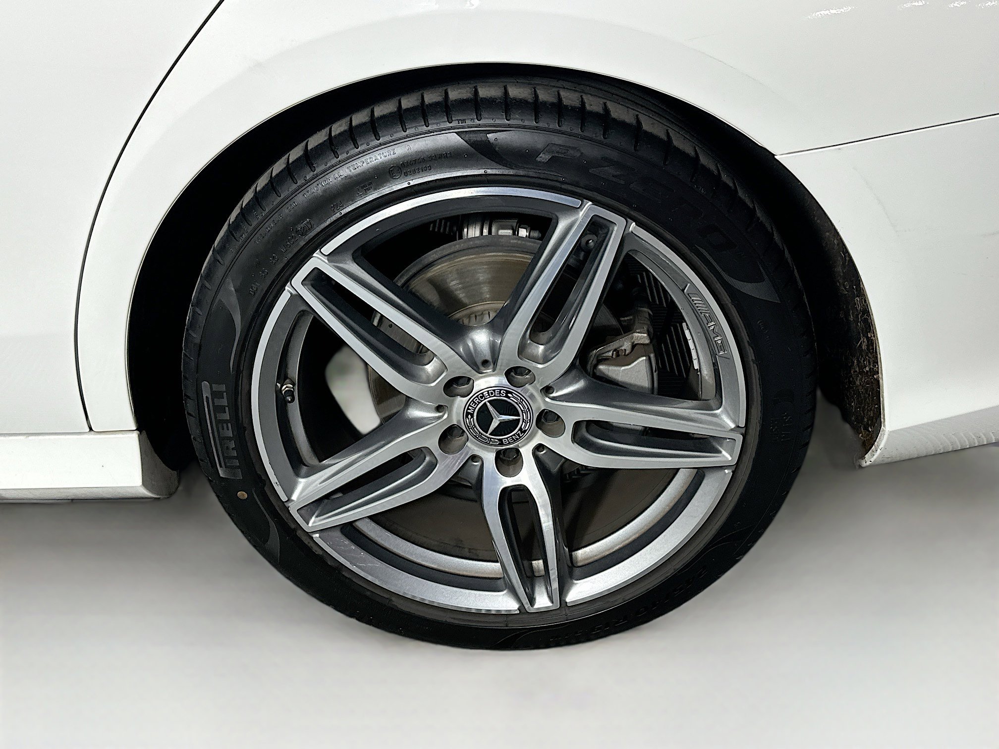 Used 2018 Mercedes-Benz E 300 image 11