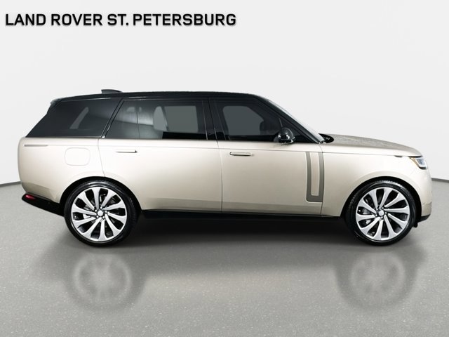 Certified 2023 Land Rover Range Rover Long Wheelbase SE image 4