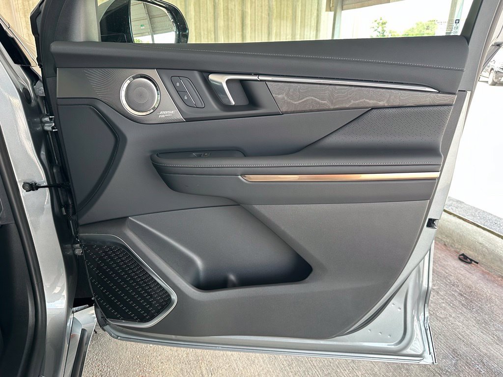 New 2026 Buick Enclave Avenir w/ Super Cruise Package FWD image 39