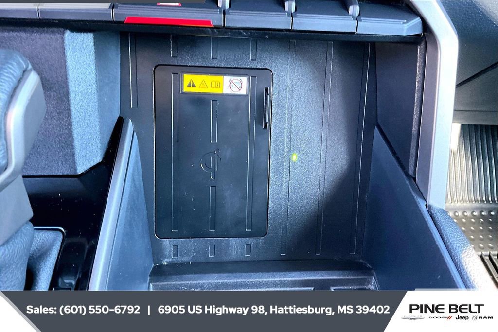 Used 2024 Toyota Tundra Limited image 23