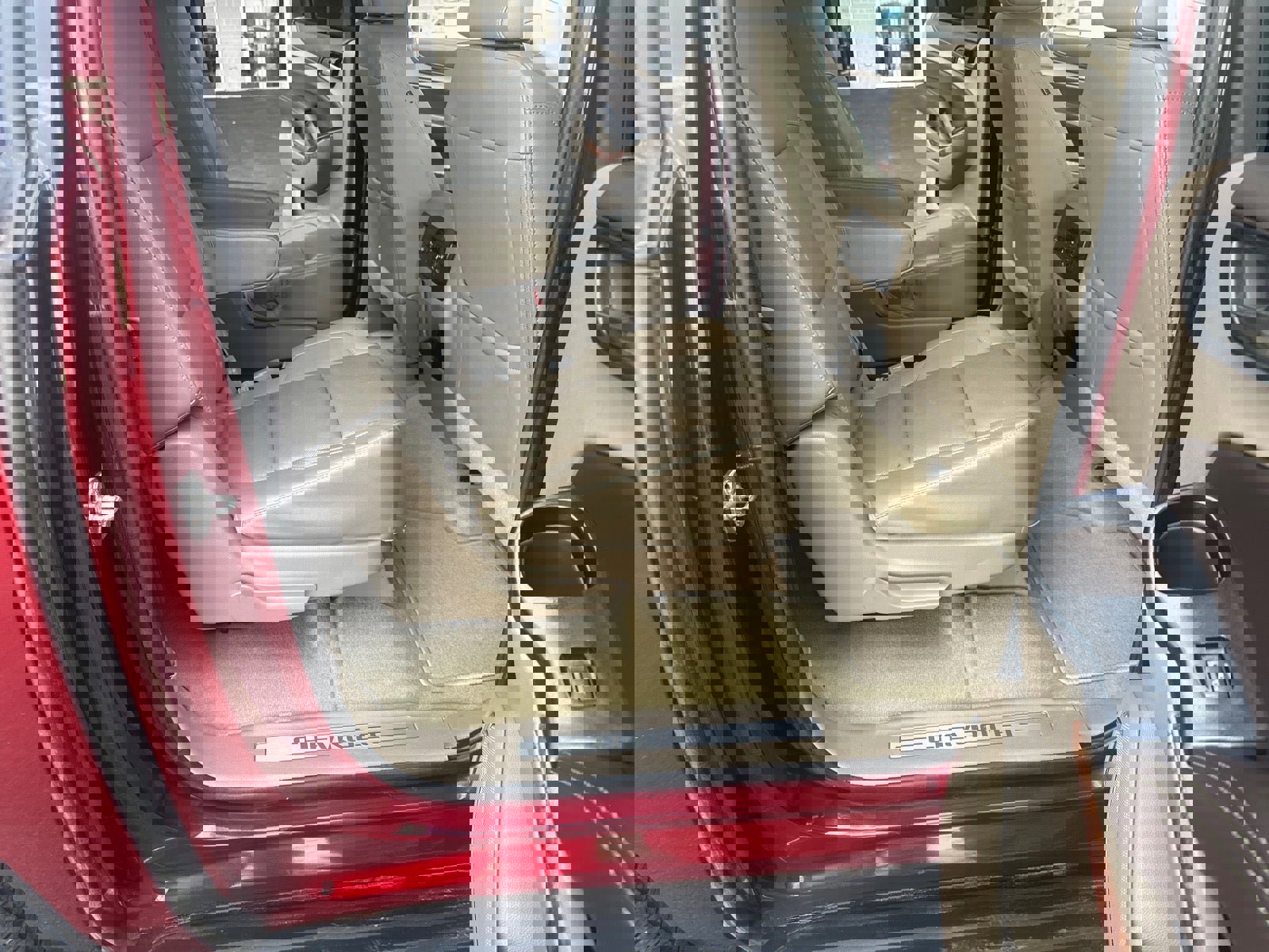 Used 2017 Chevrolet Suburban Premier image 16