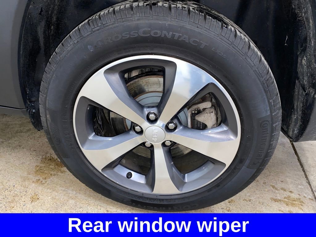 Used 2019 Jeep Cherokee Limited w/ Trailer Tow Group image 30