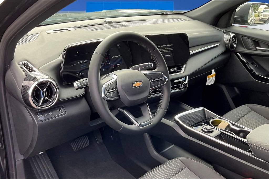 New 2026 Chevrolet Equinox LT w/ LPO, Floor Liner Package FWD image 7