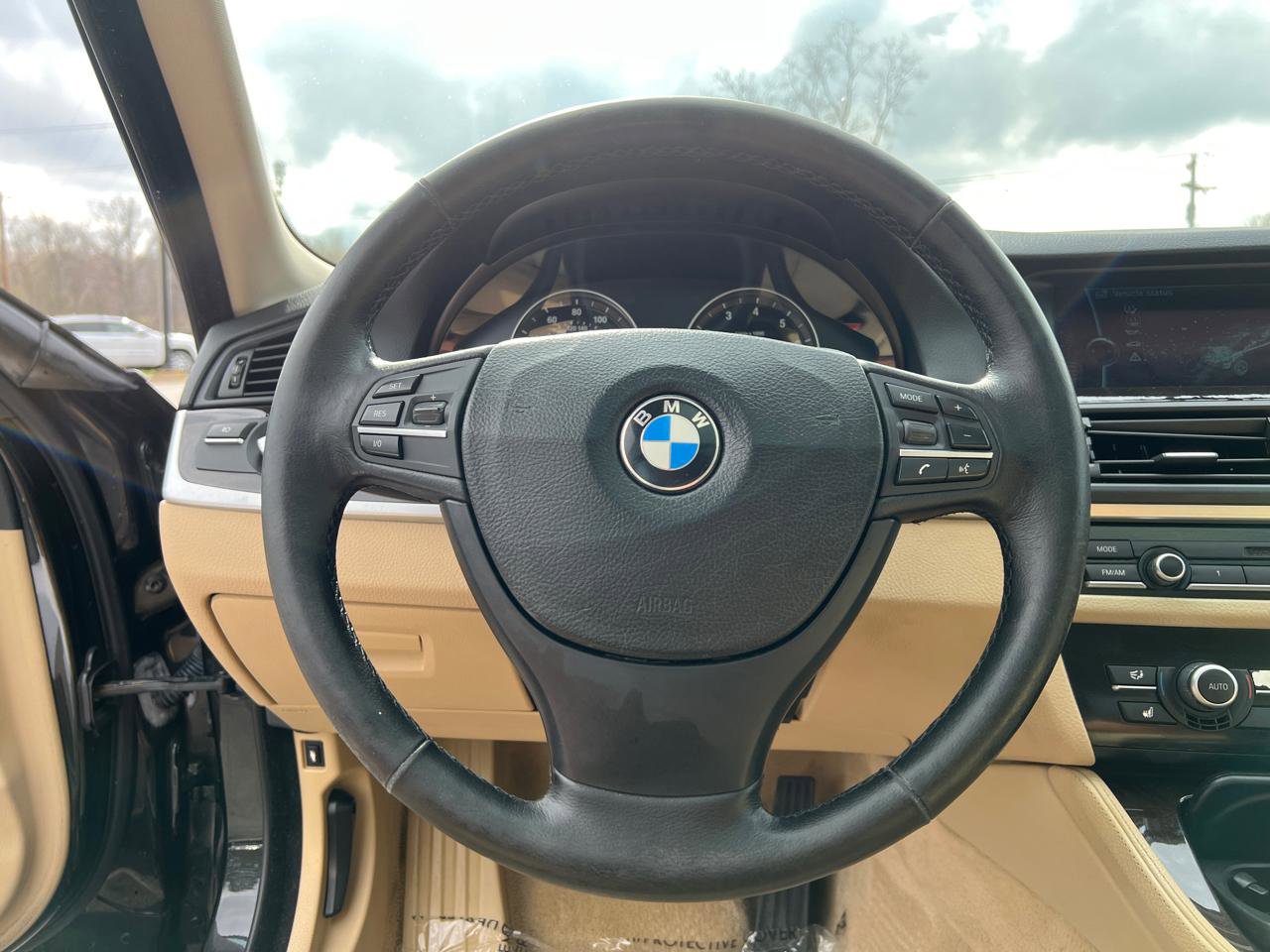 Used 2011 BMW 535i xDrive Sedan AWD/4WD image 18