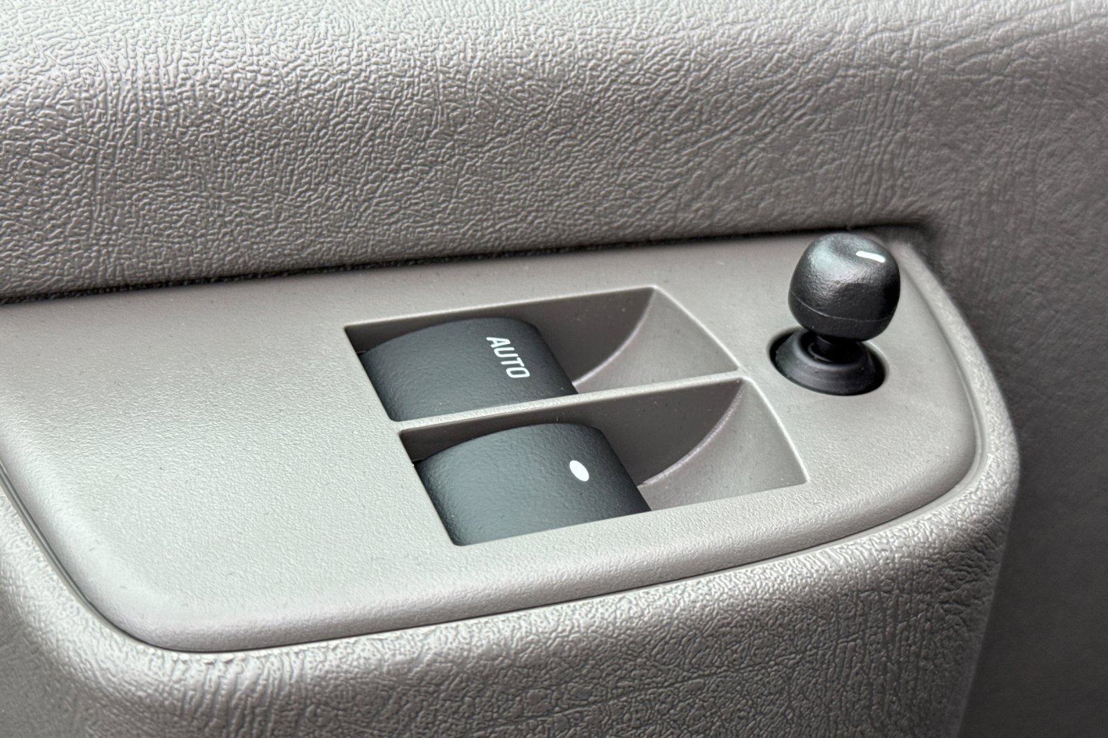 New 2025 GMC Savana 2500 w/ Driver Convenience Package image 11