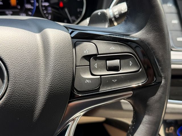 Used 2024 Buick Enclave Avenir w/ Avenir Technology Package AWD/4WD image 31
