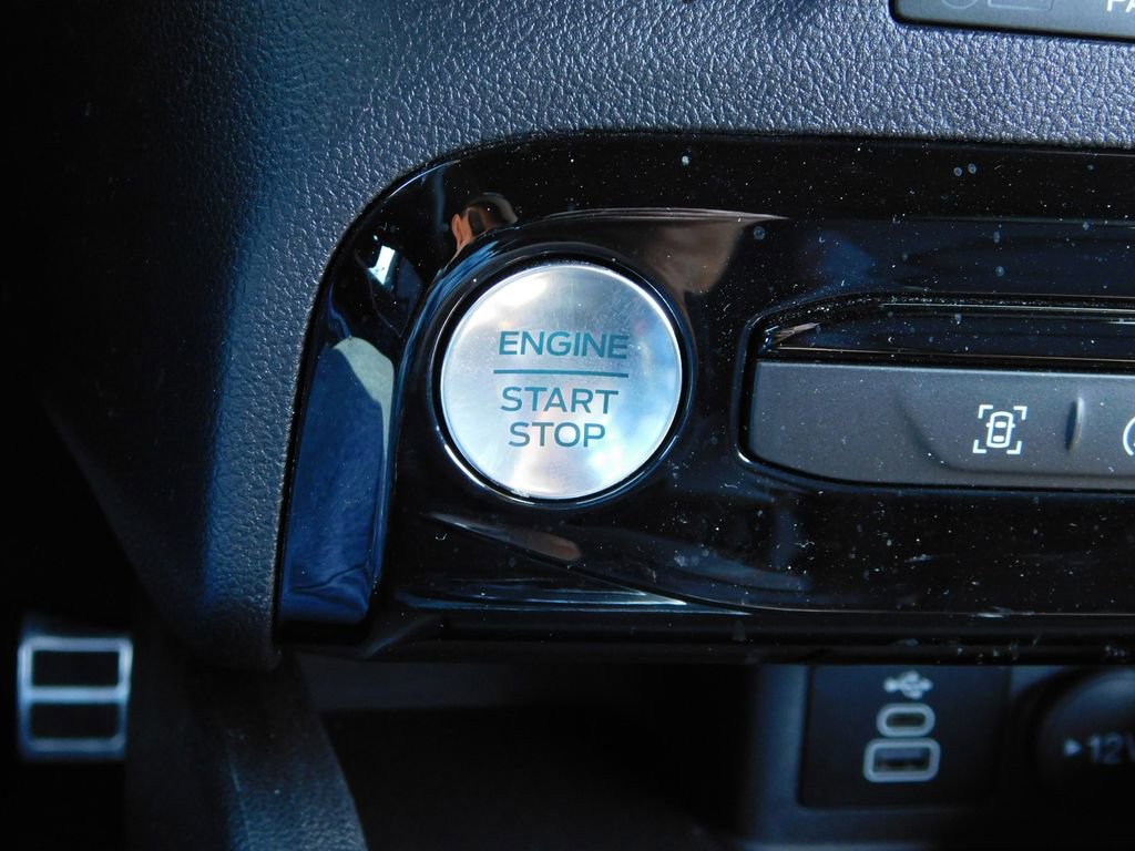 Used 2024 Ford Escape ST-Line w/ Tech Pack #1 AWD/4WD image 36