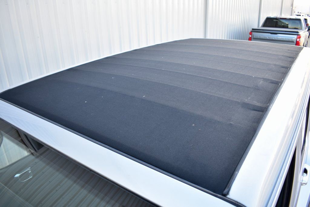 Used 2022 Jeep Wrangler Unlimited Sahara image 25