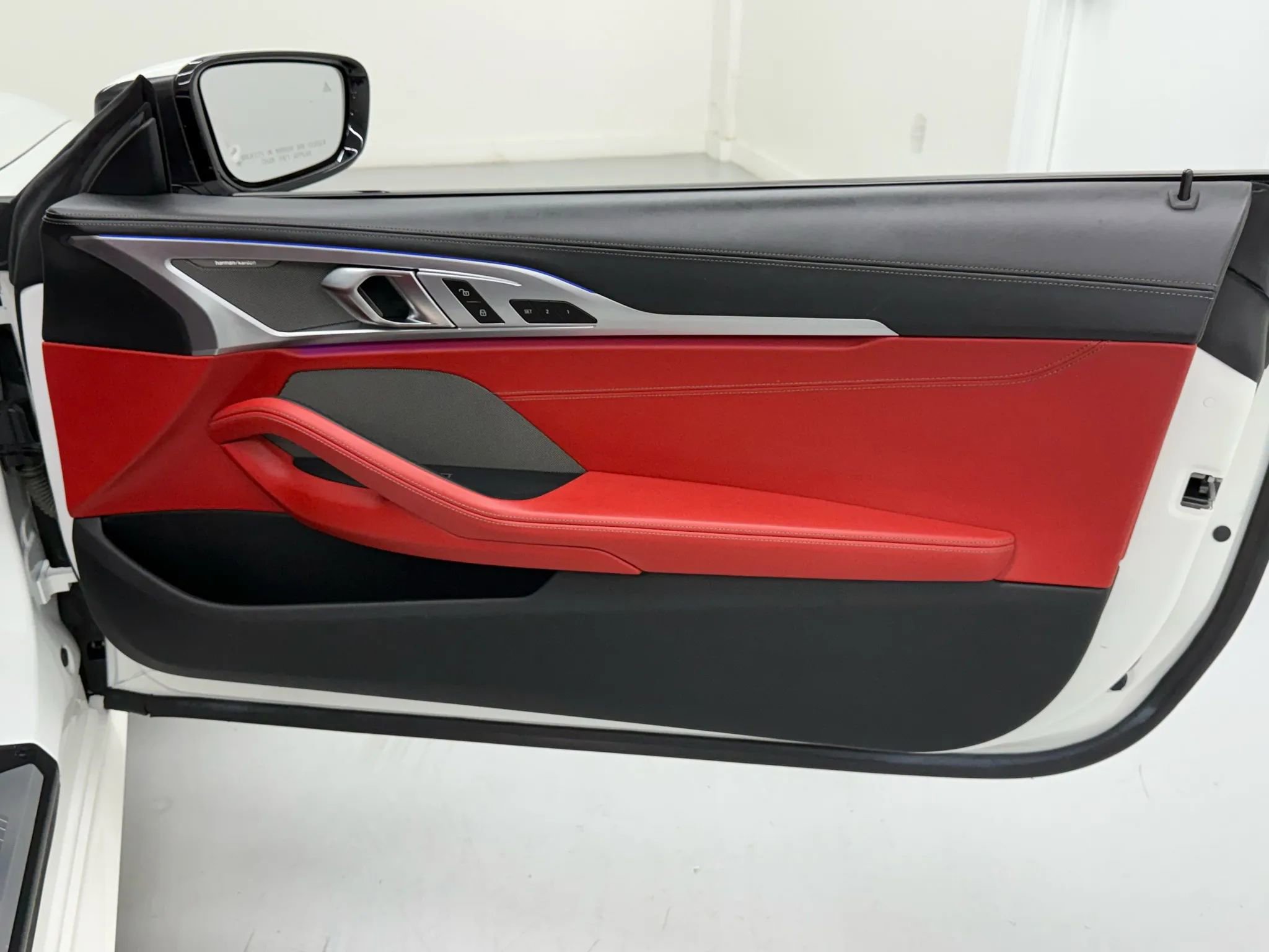 Used 2019 BMW M850i xDrive Convertible w/ Driver Assistance Package image 21