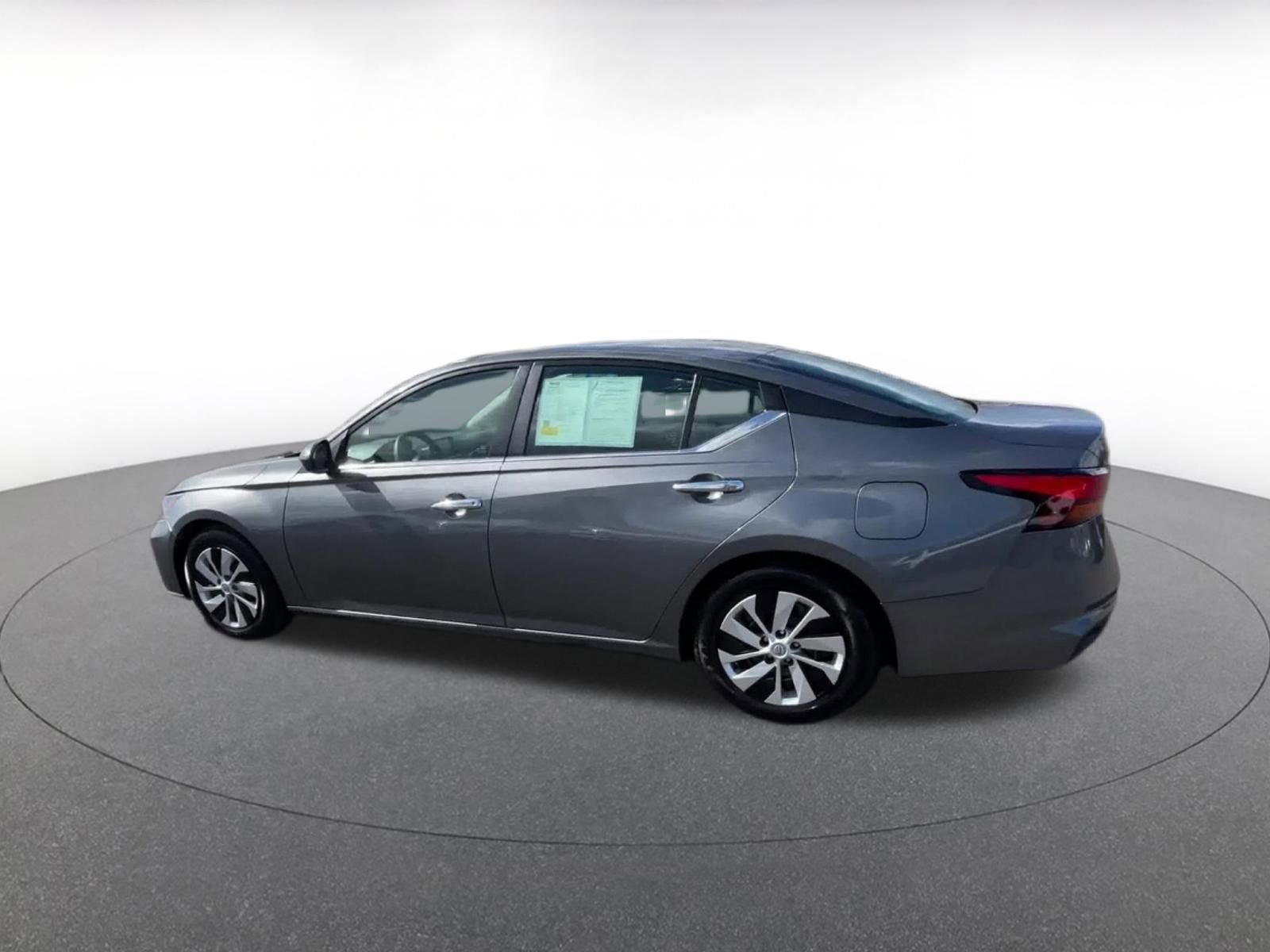 Used 2023 Nissan Altima 2.5 S FWD image 10