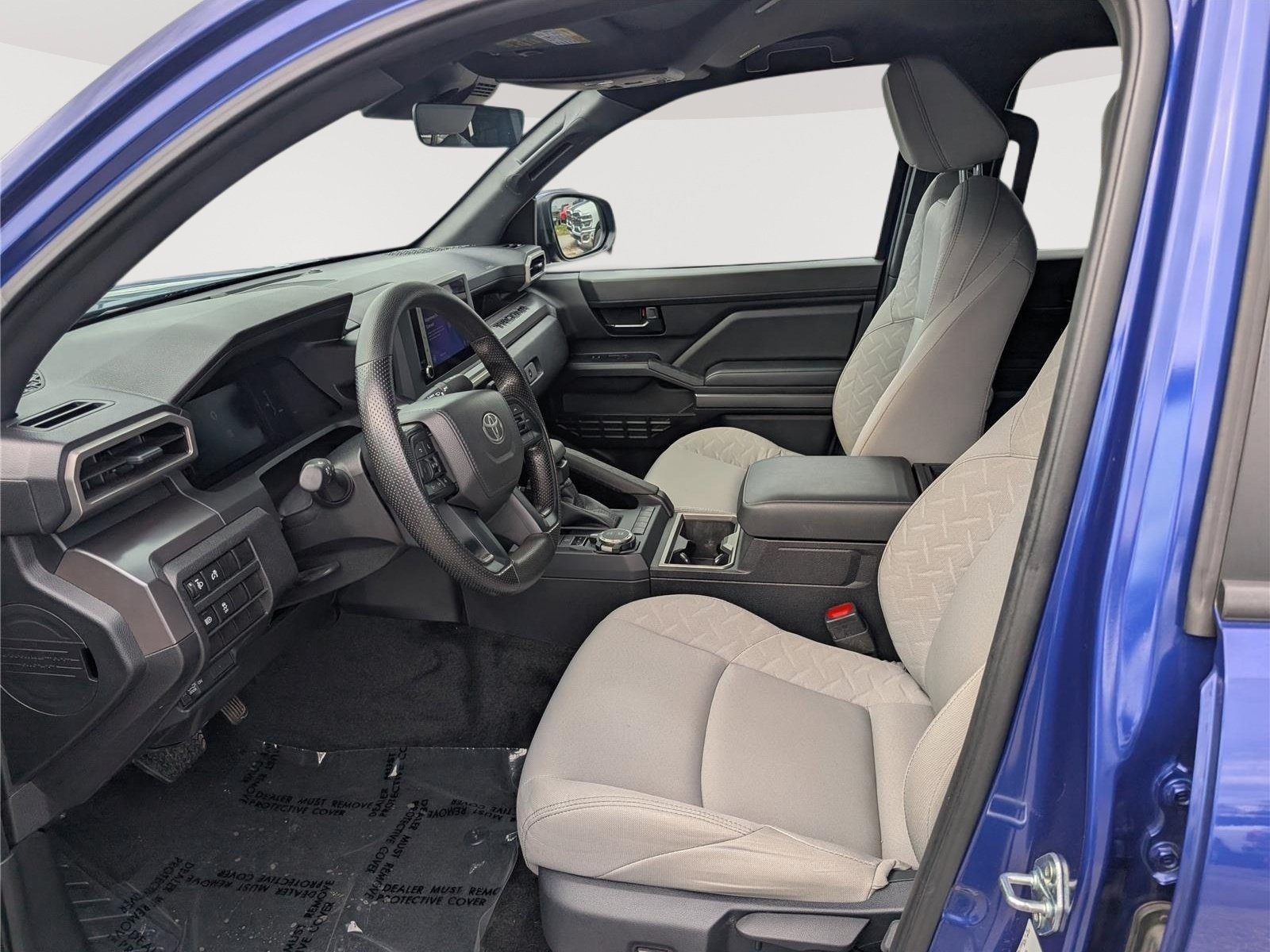 Used 2025 Toyota Tacoma SR5 AWD/4WD image 14