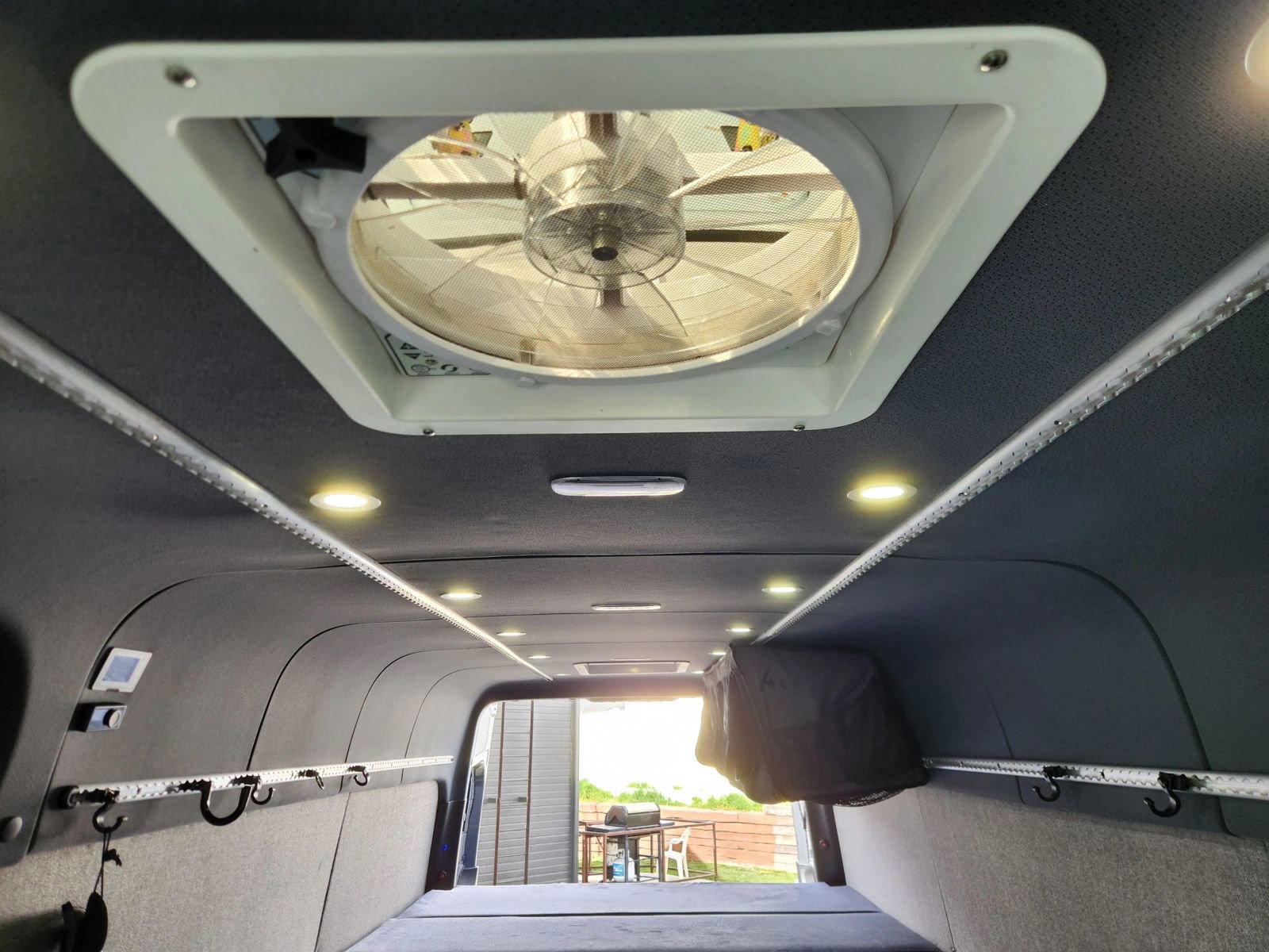 Used 2022 Mercedes-Benz Sprinter 2500 image 15