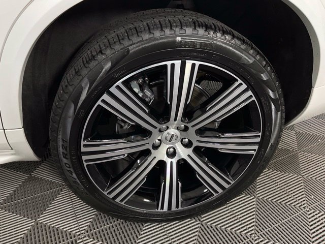 Certified 2024 Volvo XC90 T8 Plus w/ Protection Package Premier AWD/4WD image 38
