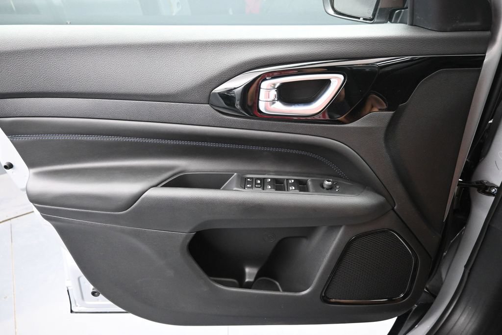 New 2026 Jeep Compass Latitude AWD/4WD image 20