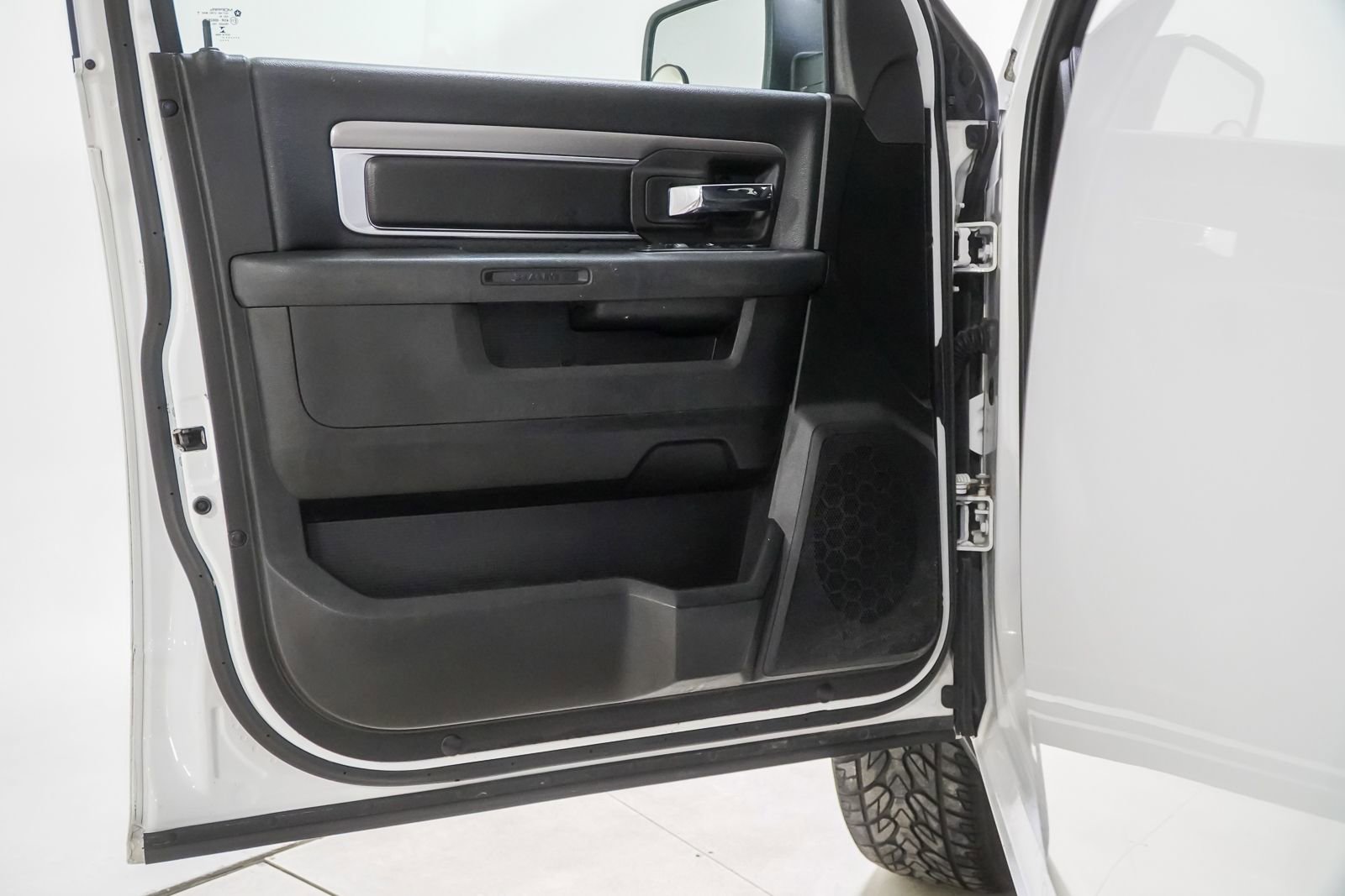 Used 2021 RAM 1500 Classic Warlock AWD/4WD image 18