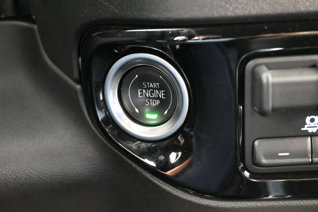 Used 2024 Chevrolet Silverado 1500 RST RWD image 32