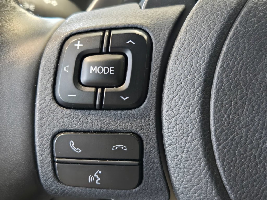Used 2024 Lexus IS 350 F Sport RWD image 17