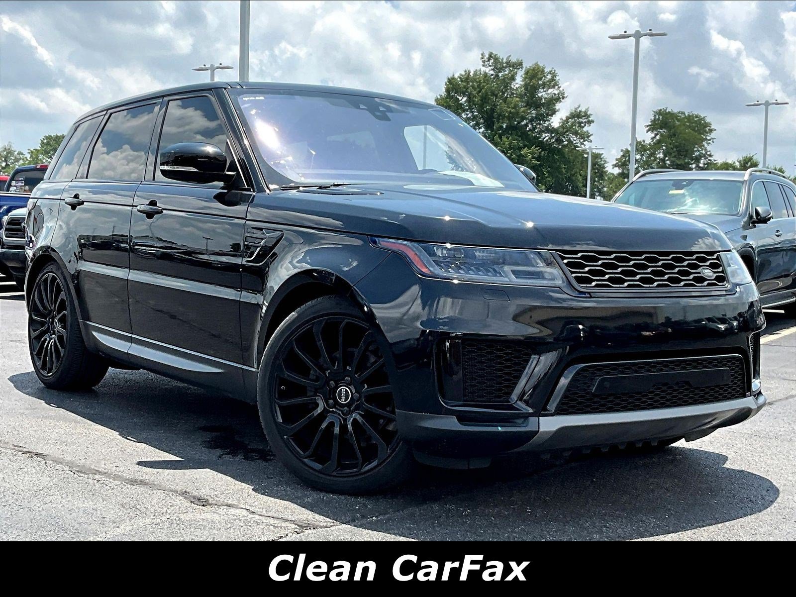 Used 2018 Land Rover Range Rover Sport SE AWD/4WD image 3