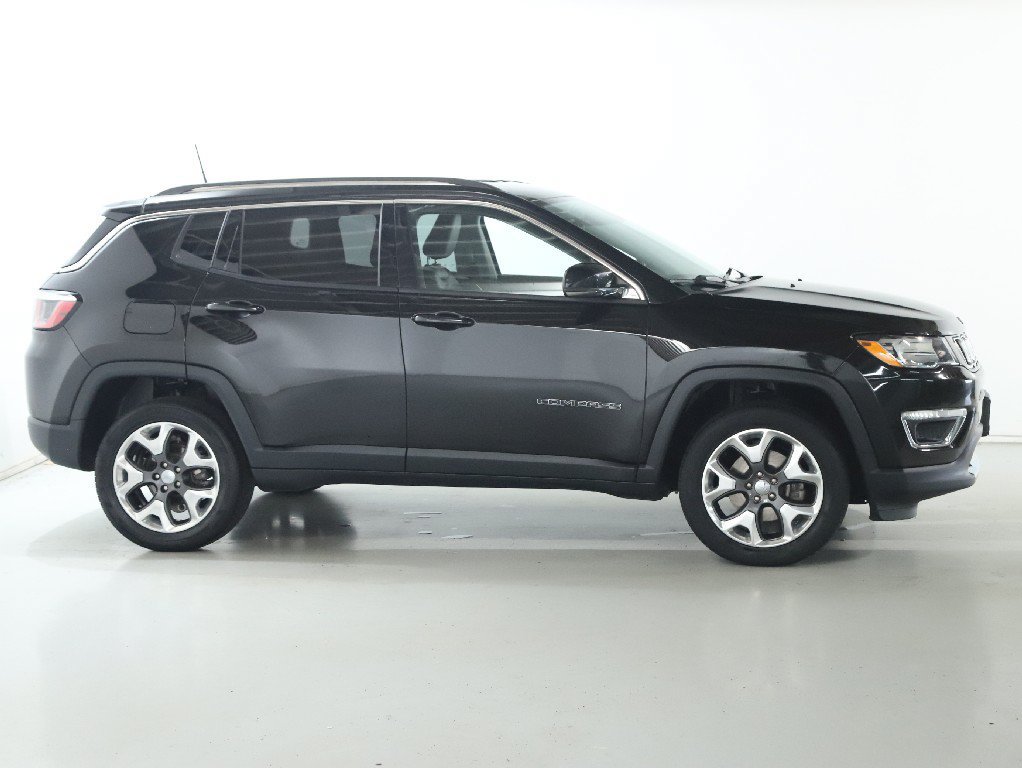Used 2018 Jeep Compass Limited w/ Safe & Security Group AWD/4WD image 10