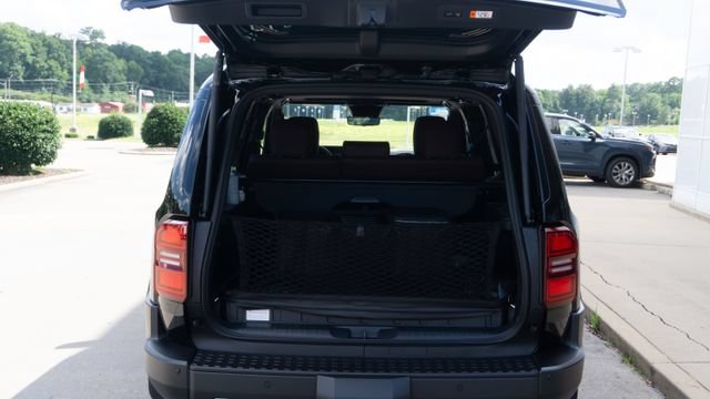 New 2027 Toyota Land Cruiser w/ Premium Package AWD/4WD image 13