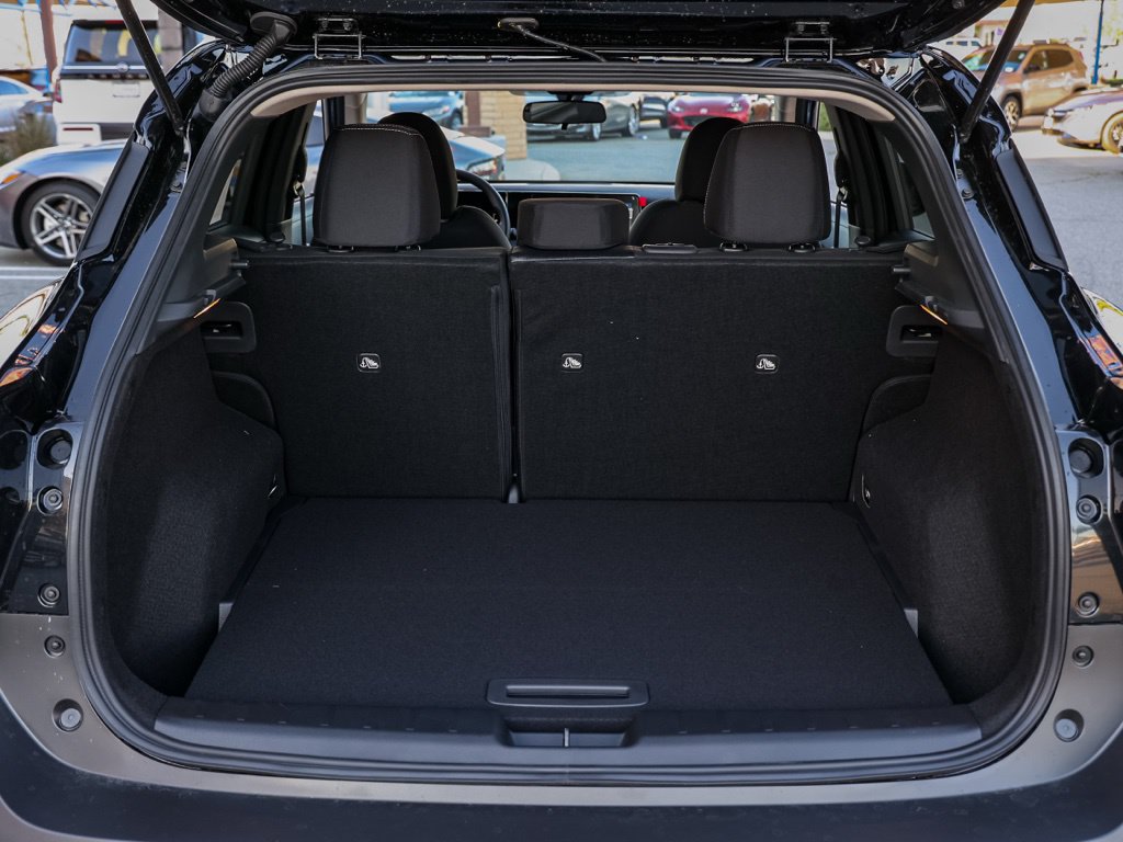 New 2026 Nissan Kicks SV w/ Charging Package FWD image 16