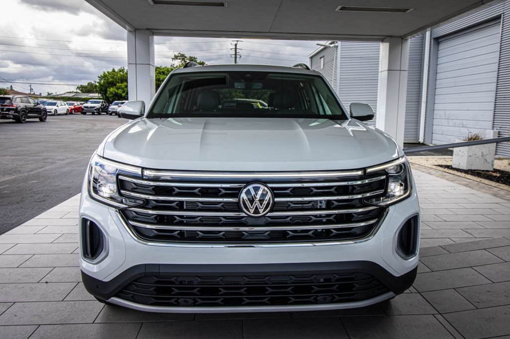 Certified 2026 Volkswagen Atlas SE w/ Panoramic Sunroof Package FWD image 8