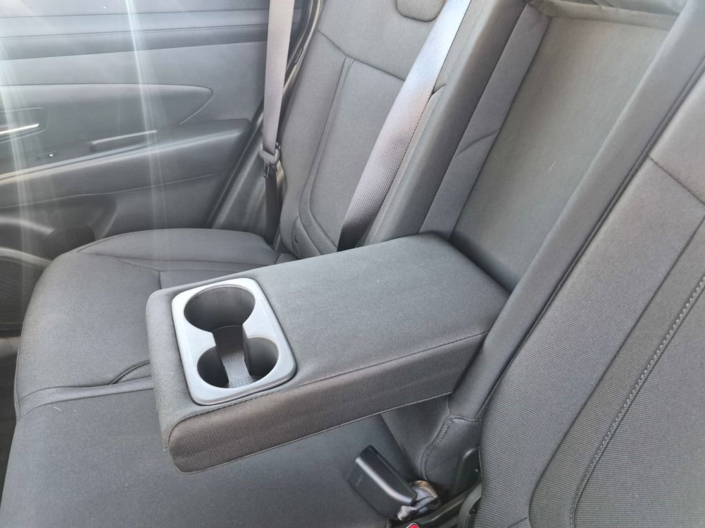 Used 2025 Hyundai Tucson SE image 26