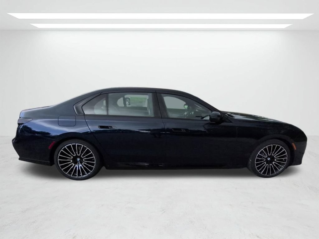 New 2026 BMW i7 xDrive60 w/ Executive Package AWD/4WD image 3
