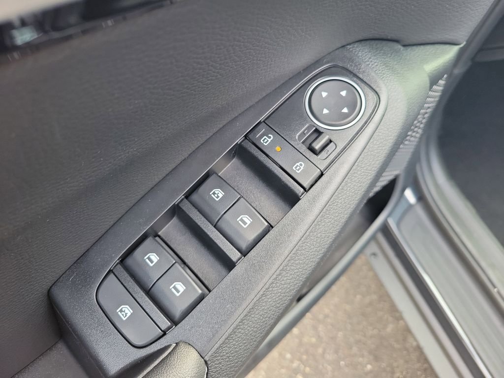 New 2026 Kia Seltos S FWD image 20
