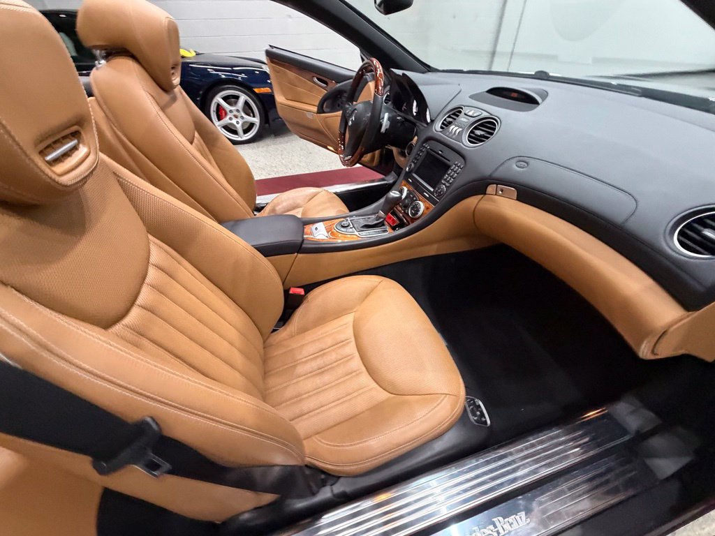 Used 2012 Mercedes-Benz SL 550 image 41