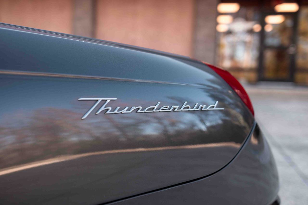 Used 2003 Ford Thunderbird Deluxe image 37