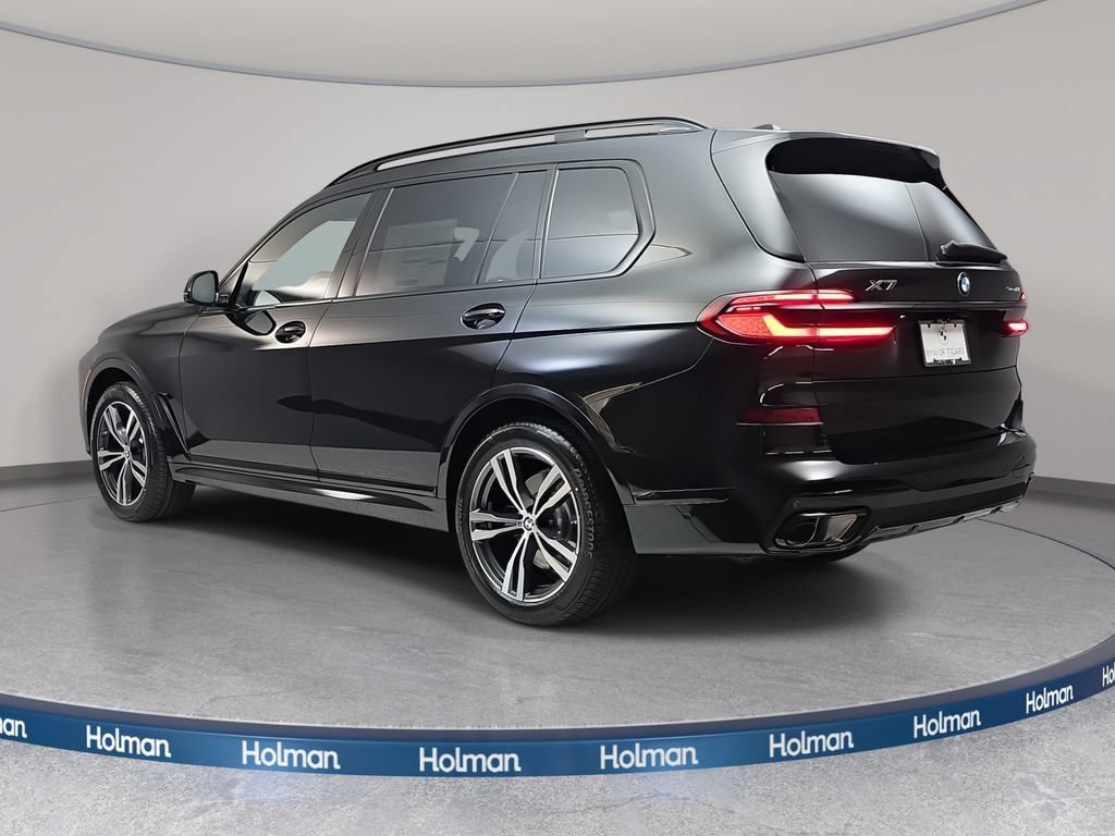 Used 2026 BMW X7 xDrive40i w/ M Sport Package AWD/4WD image 3