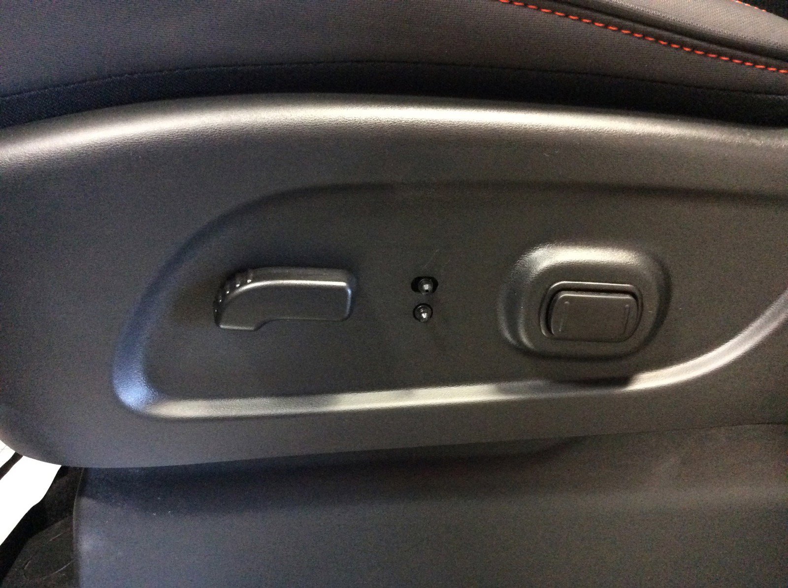 Used 2024 Nissan Titan PRO-4X w/ Pro-4x Utility Package image 19