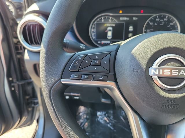 Used 2025 Nissan Versa SV image 12