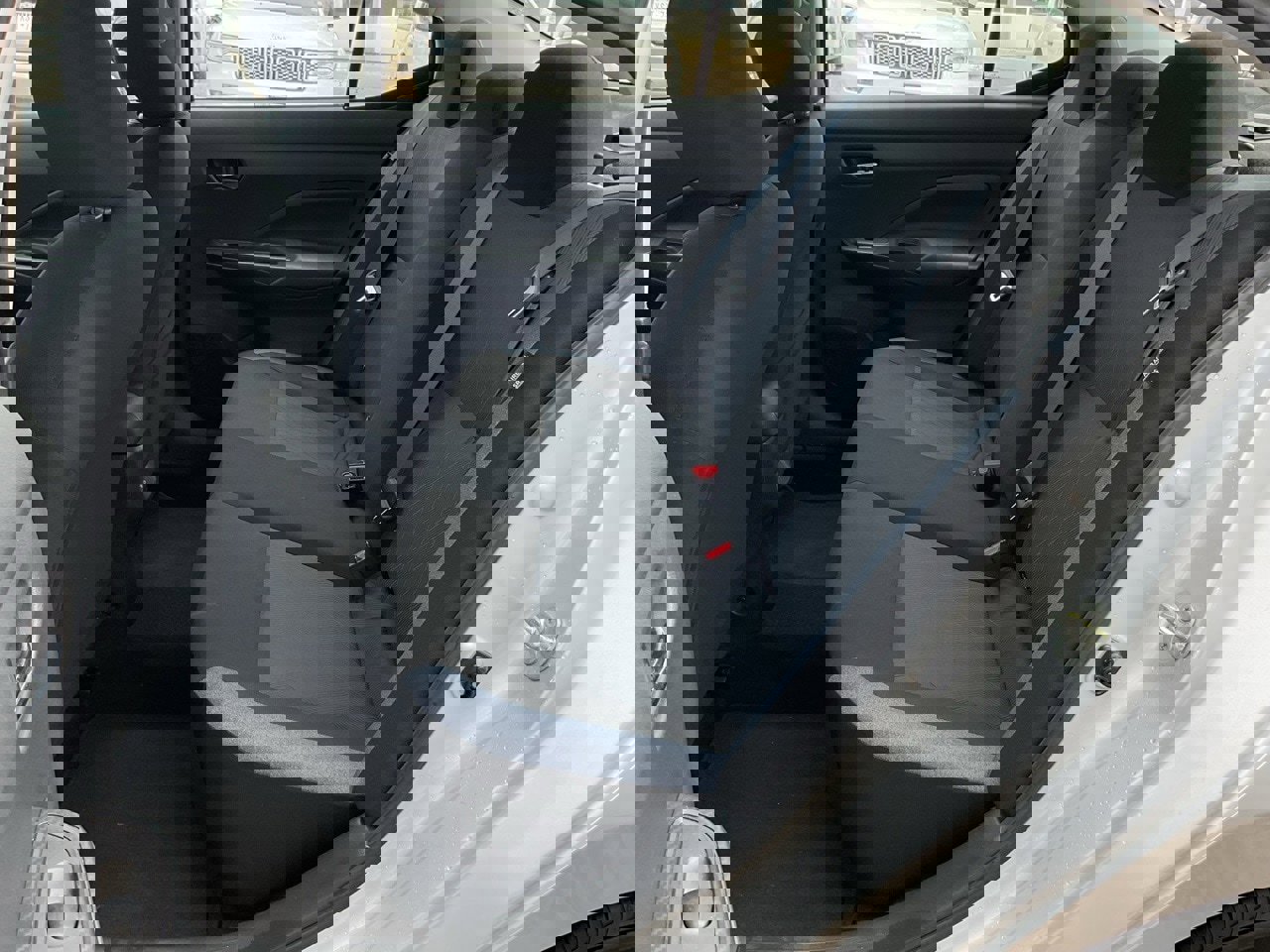 Used 2025 Nissan Versa SV image 15