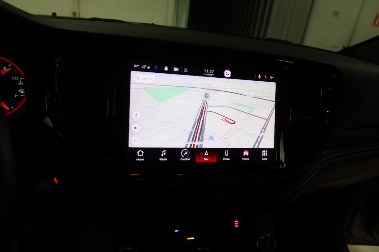Used 2021 Dodge Durango SRT w/ Technology Group AWD/4WD image 22