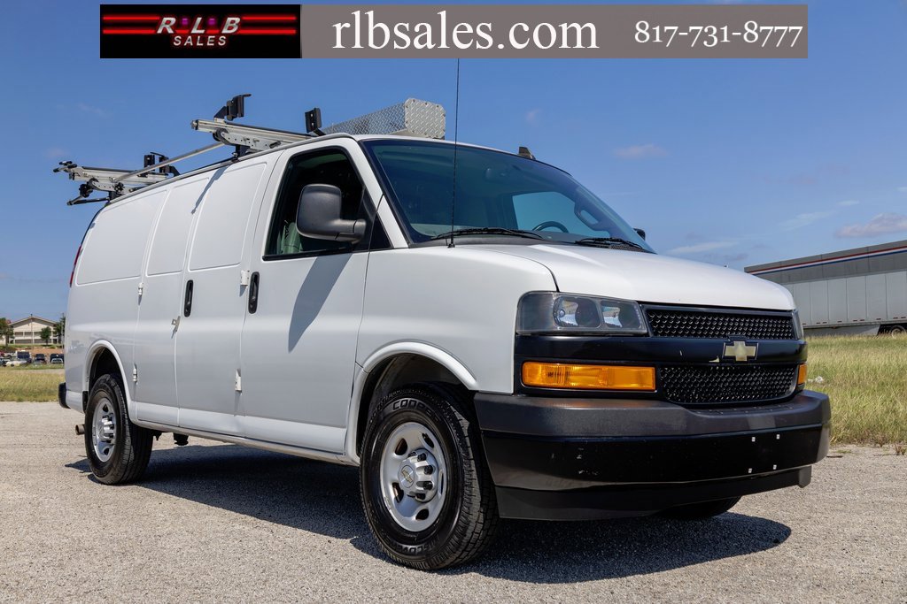 Used 2020 Chevrolet Express 3500 w/ Driver Convenience Package image 1