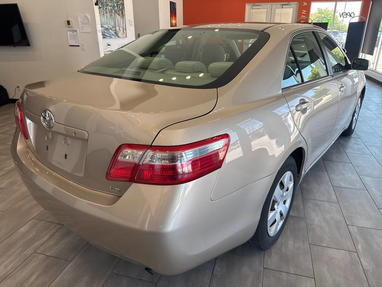 Used 2009 Toyota Camry XLE FWD image 13
