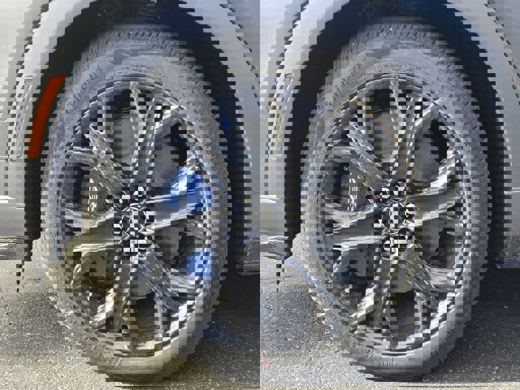 New 2026 Cadillac Optiq V w/ Magnus Launch Edition AWD/4WD image 6