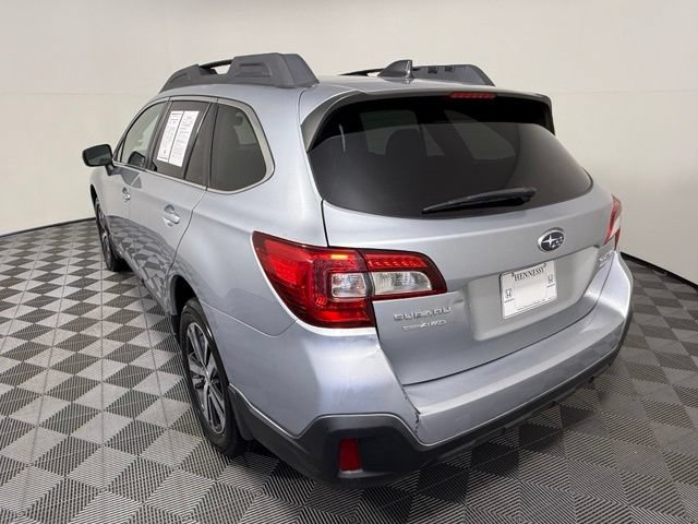 Used 2019 Subaru Outback 2.5i Limited AWD/4WD image 4
