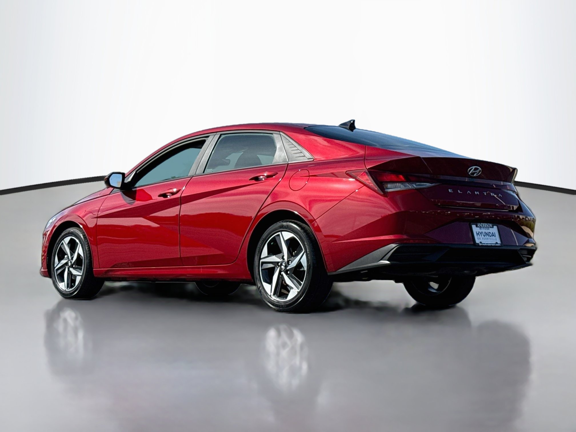 Used 2023 Hyundai Elantra SEL w/ Convenience Package FWD image 5