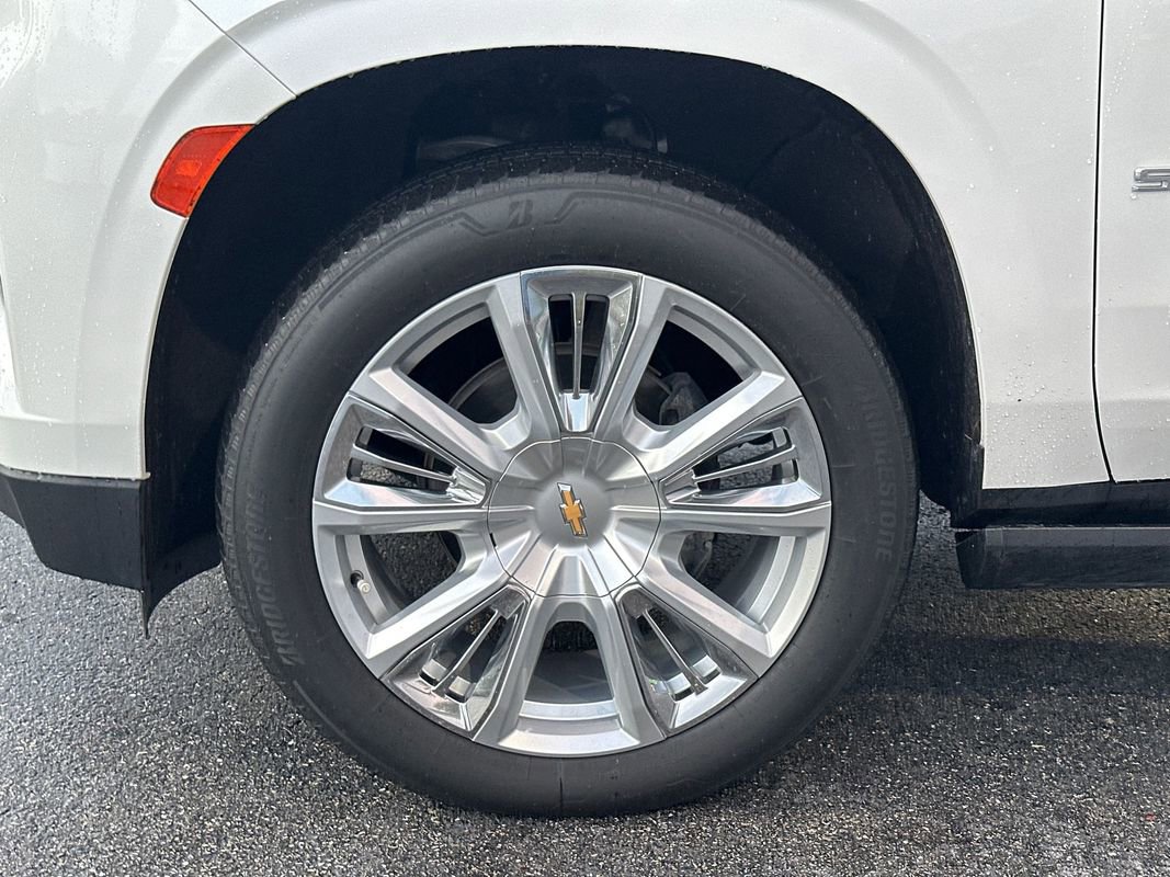 Used 2023 Chevrolet Suburban High Country w/ Premium Package 2 image 11