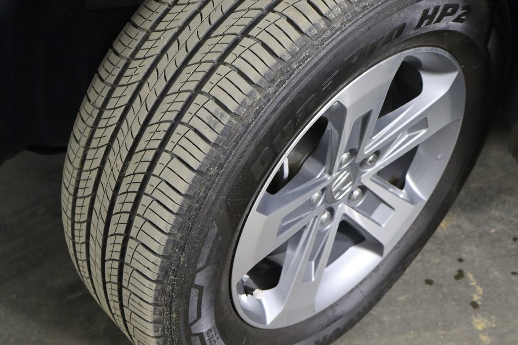 Used 2025 Honda Pilot EX-L image 39