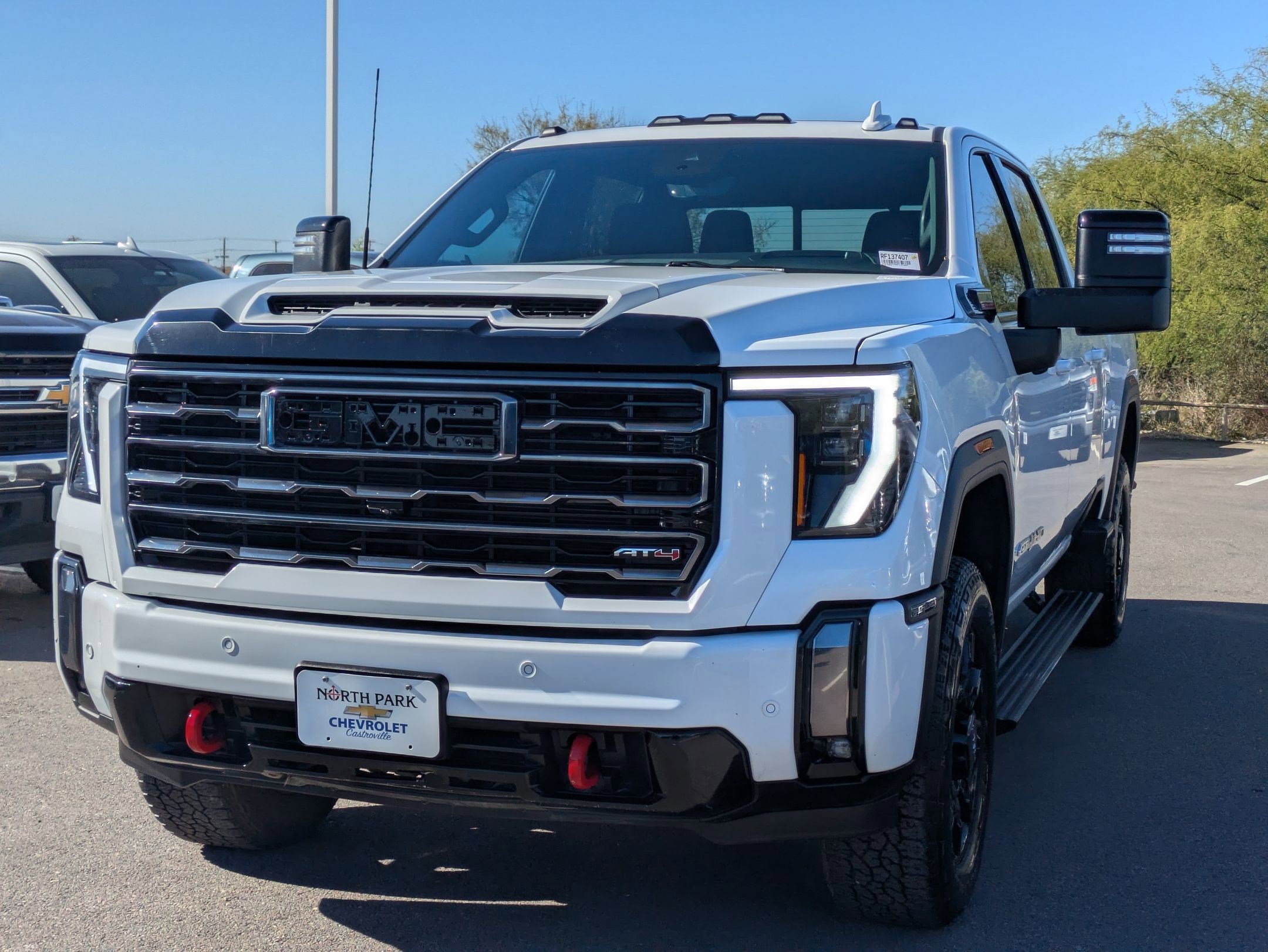 Used 2024 GMC Sierra 2500 AT4 w/ AT4 Premium Plus Package image 7