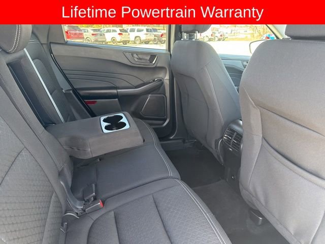 Used 2025 Ford Escape Active AWD/4WD image 17