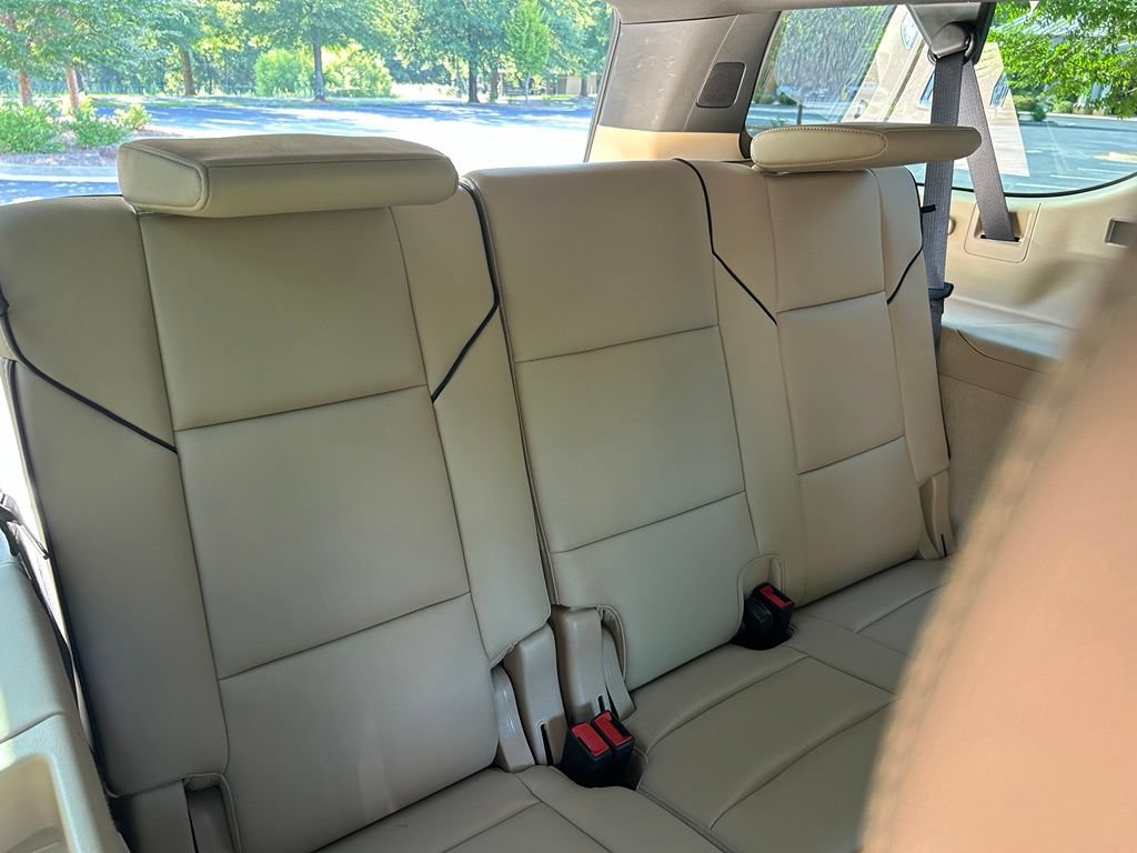 Used 2024 Cadillac Escalade ESV Premium Luxury w/ LPO, Floor Liner Package AWD/4WD image 50