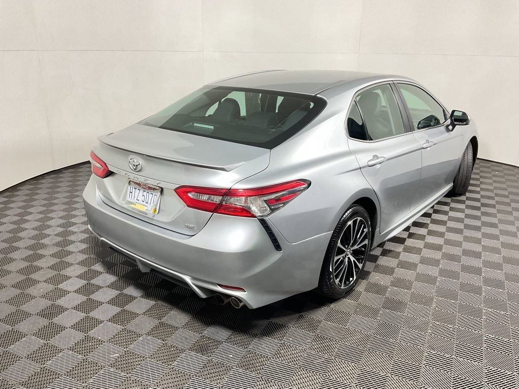 Used 2018 Toyota Camry SE image 15